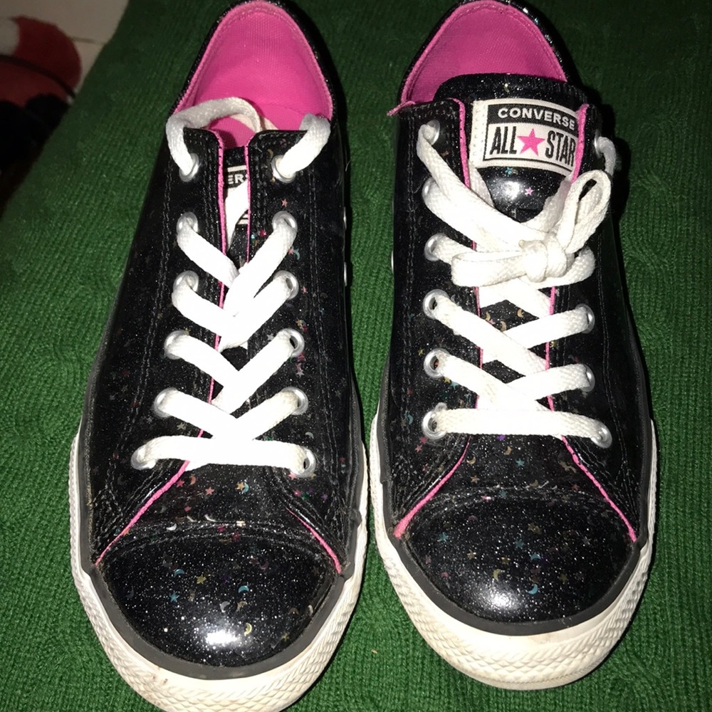 All stars black Converse juniors